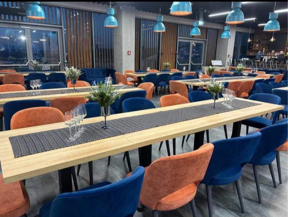 Meble do restauracji, barów, hoteli i kawiarni